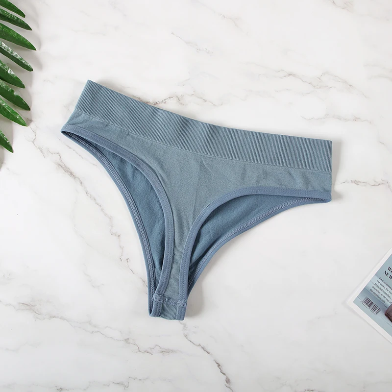 Комплект женского нижнего белья бесшовный с бюстгальтером пуш-ап | Женская