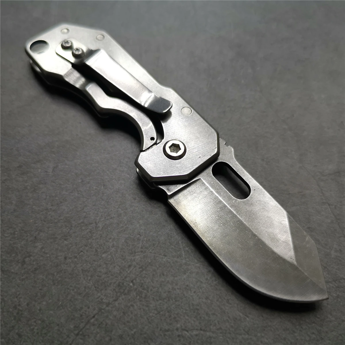 

4.3" Knives 55-56 HRC Mini Retro Folding Knife Outdoors Small Pocket Knives Etching Camping Survival Tactical tool