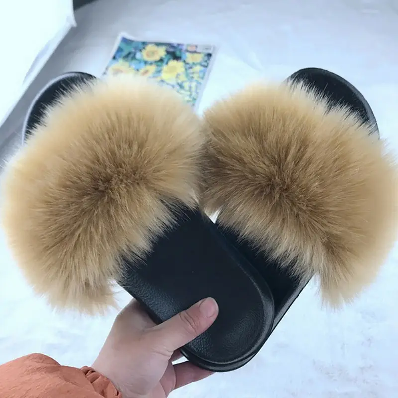 

New arrival girls' luxurious fluffy fur slippers women's indoor thermal plush fur flip flops women's plush fur slippers sell wel