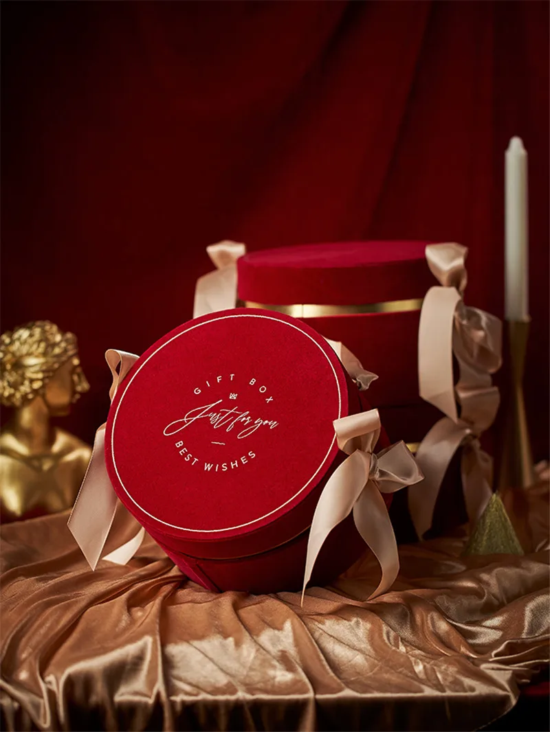 Красный круглый свадебный подарок с ручкой креативный подружки невесты на день