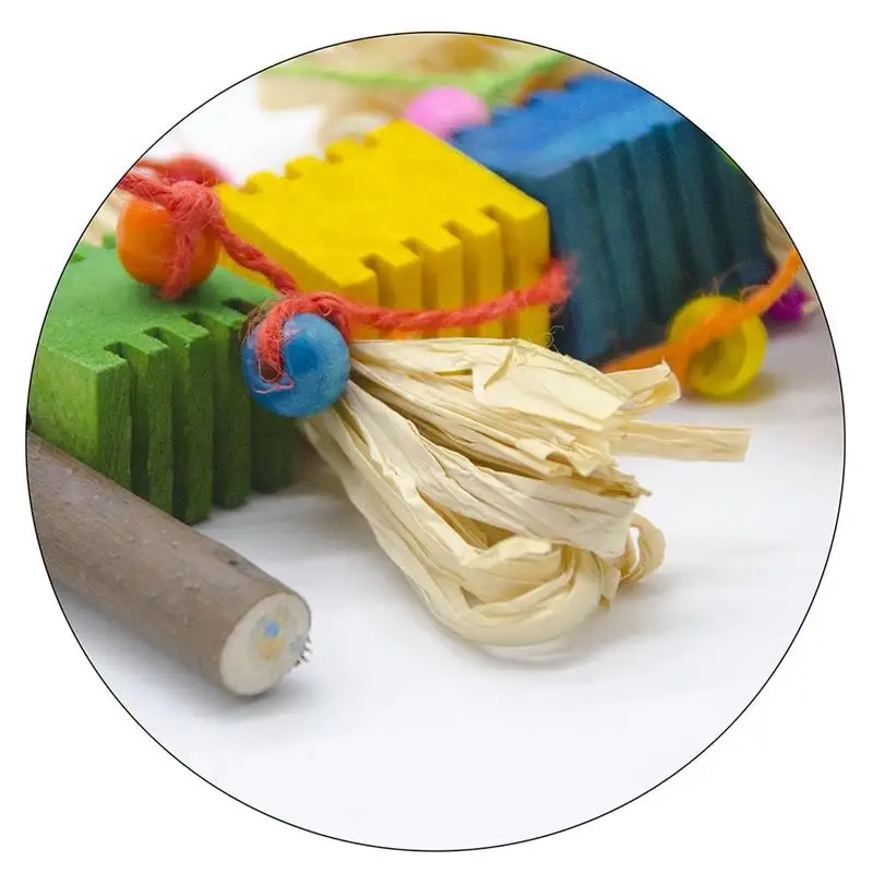 

1pc Wooden Parrot Block Toy Bird Products Anti-Biting Raffia Bird Chew Toy Parrot Cage Bell Toy Bird Favors Pet Supplies