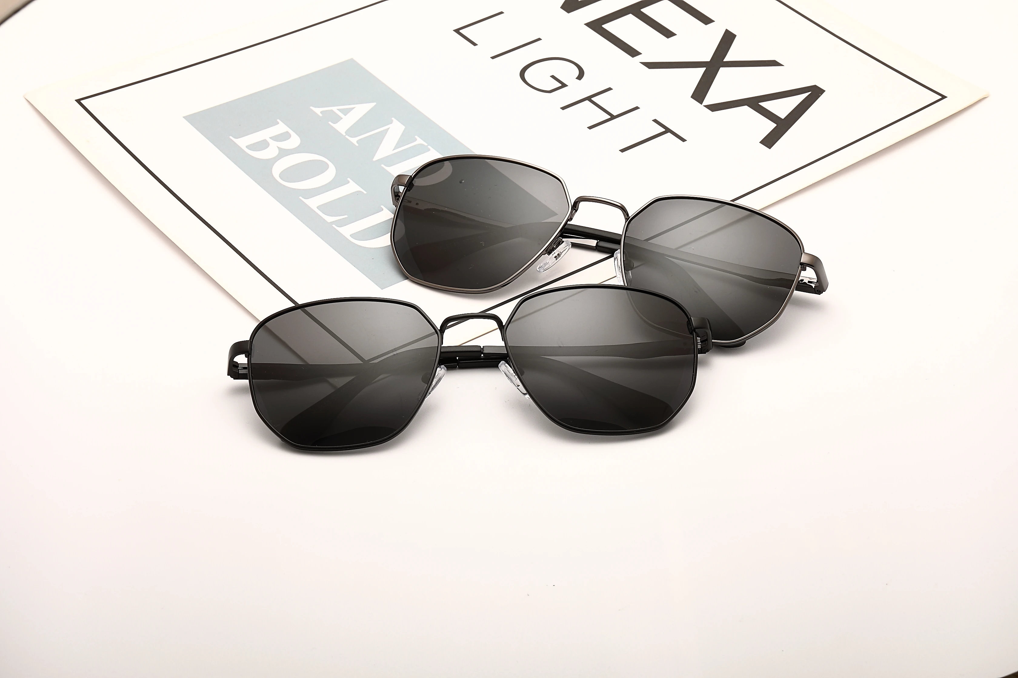 Солнцезащитные очки Мужские фотохромные поляризационные хамелеоновые