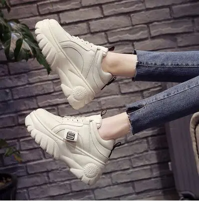 Белый Fashion Woman High Platform Sneakers Spring Female Shoes Black White Sneakers Breathable Zapatos Casual Mujer size 35-39 - Цвет: Белый