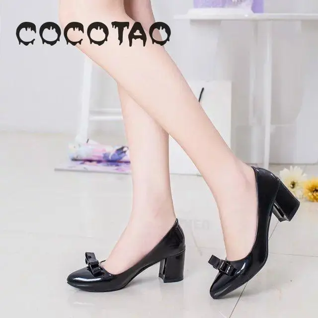 Женские белые туфли на высоком толстом каблуке рабочие с острым носком и бантом 5