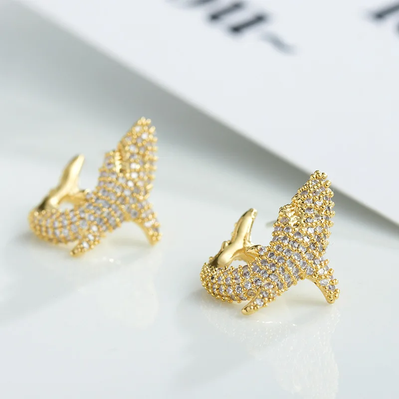 Модные дизайнерские украшения маленькие серьги гвоздики в виде акулы с микро