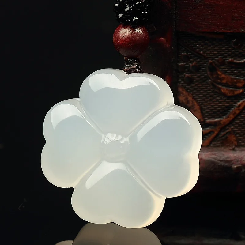 Ожерелье с подвеской в виде клевера из натурального белого агата