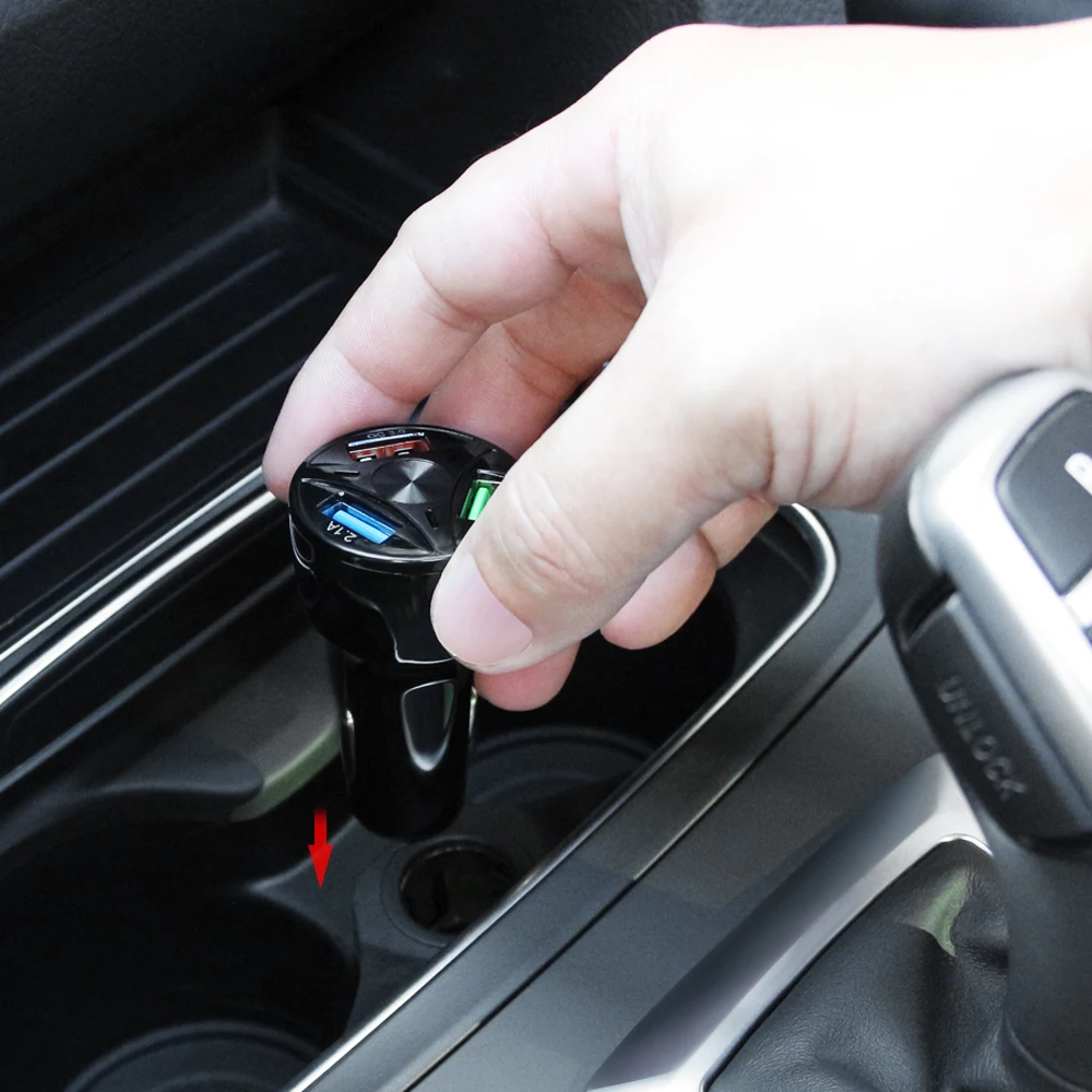 Автомобильное зарядное устройство USB 3 порта для Volvo V40 V50 V60 V70 S40 S60 S60L S70 S80 S90 XC40 XC60