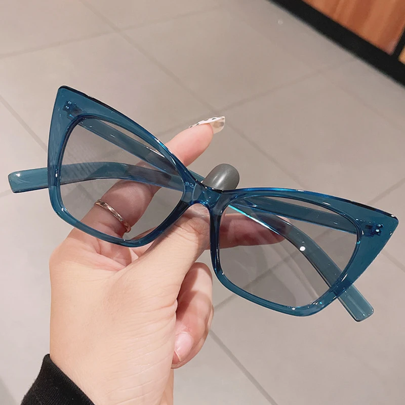 

Женские солнцезащитные очки кошачий глаз с градиентными линзами, цвет в ассортименте