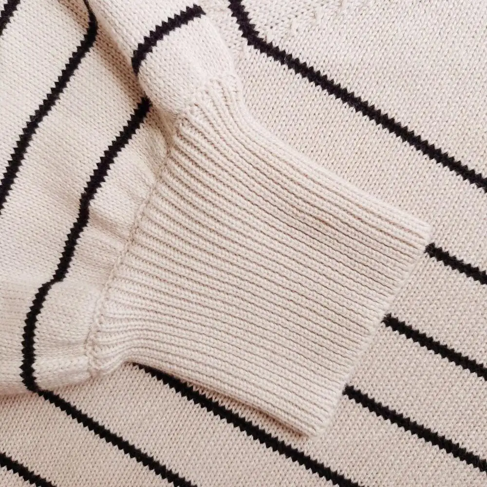

Early Autumn Women Knit Sweater Stripes Loose Buttons Round Neck Puff Sleeve 2021 New French Retro Knitted Pullover