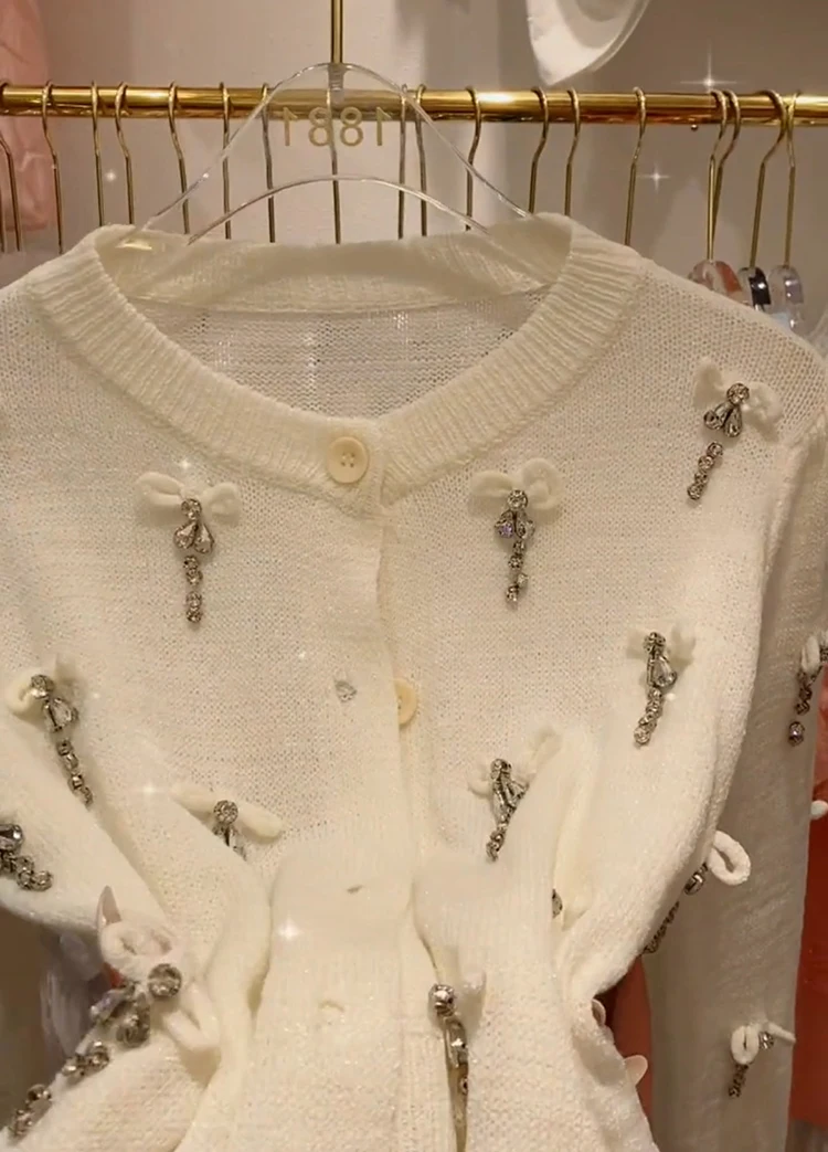 

2021 Spring Fall Female New Western Exquisite Rhinestone Bow Wool Sweater Cardigan Women's Fashion Solid Long Sleeve Knitted Top