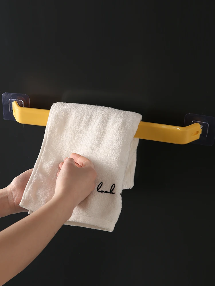 Простая однотонная пластиковая стойка для полотенец ванной - Цена: 545,77 руб.