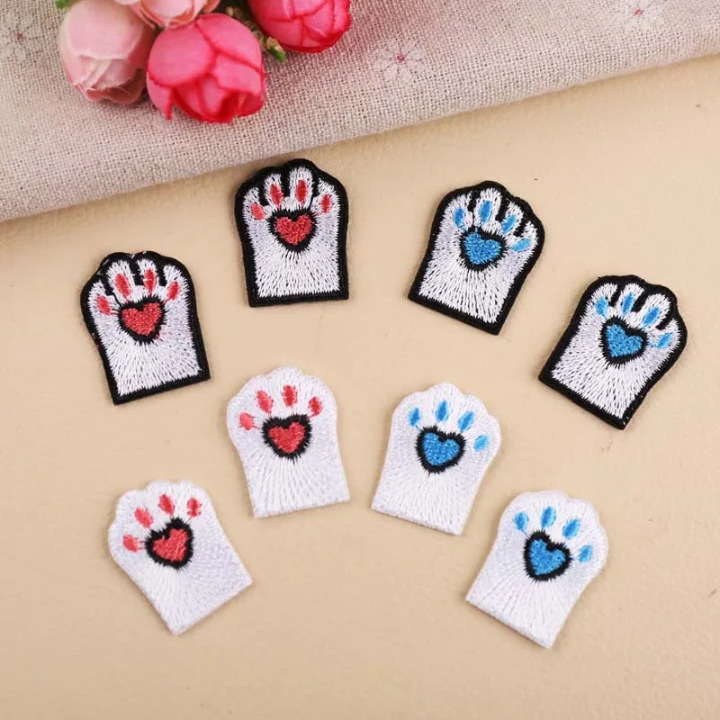 

100pcs/lot Embroidery Patches Clothing Decoration Accessories Cute Little Claw Animal Palm Love Diy Iron Heat Transfer Applique