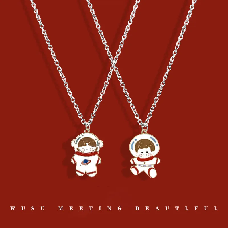 

New Couple Necklace Jewelry Astronaut Necklace Pendant For Women Men Gift Party Jewelry for Good Friends