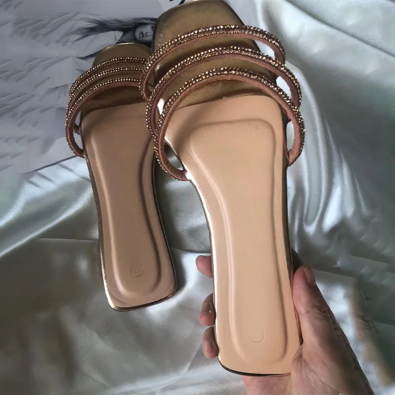 

Hot Women's Slippers Summer Flat Rhinestone Female Shoes Bling Comfort Ladies Slides Beach Shoes Woman Sandals Plus Size