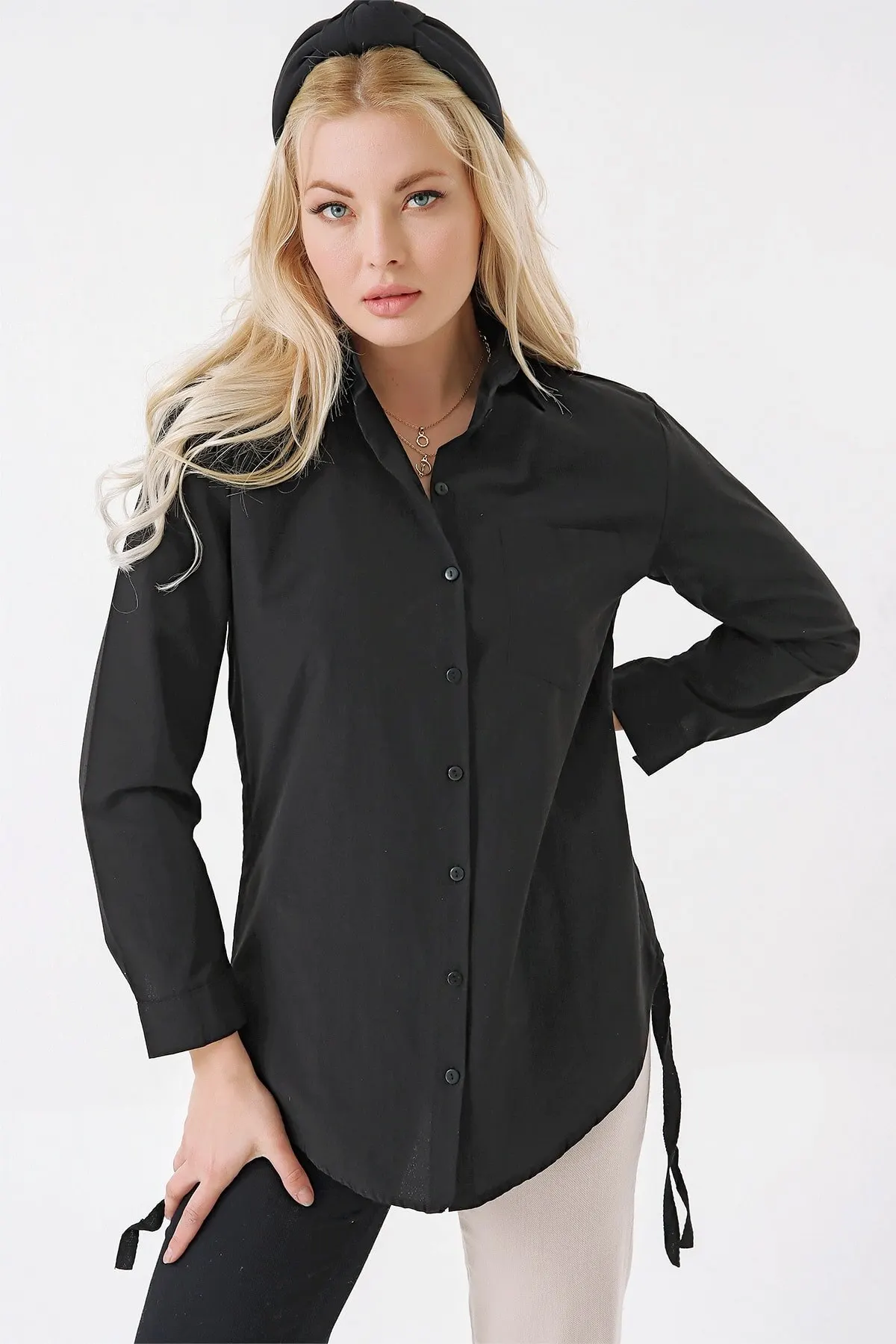 

Женская короткая туника с черными боками