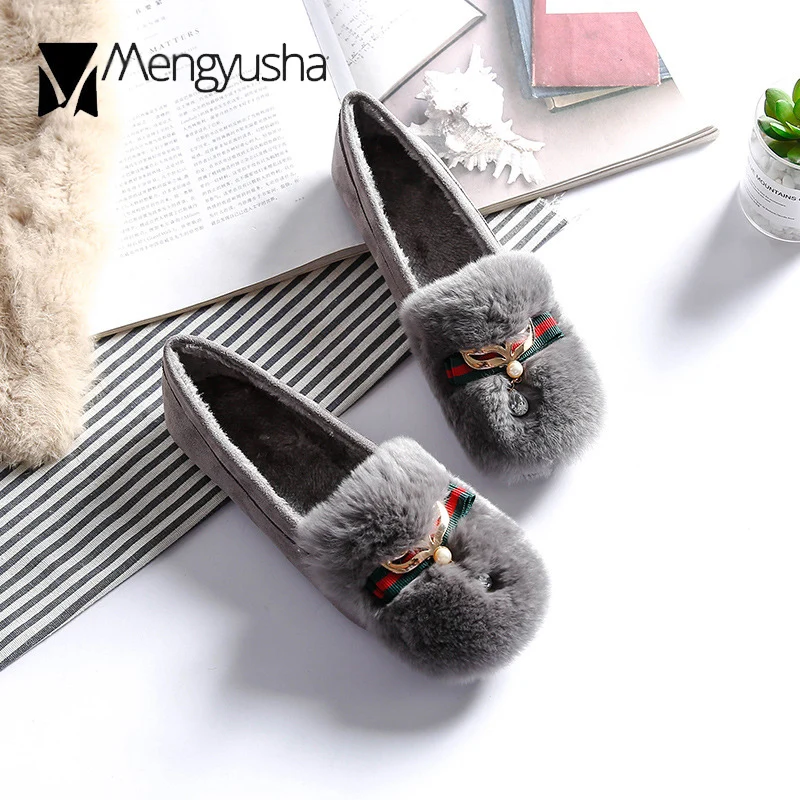 С металлическим украшением лисьей глаз свадебные туфли с отделкой жемчугом и