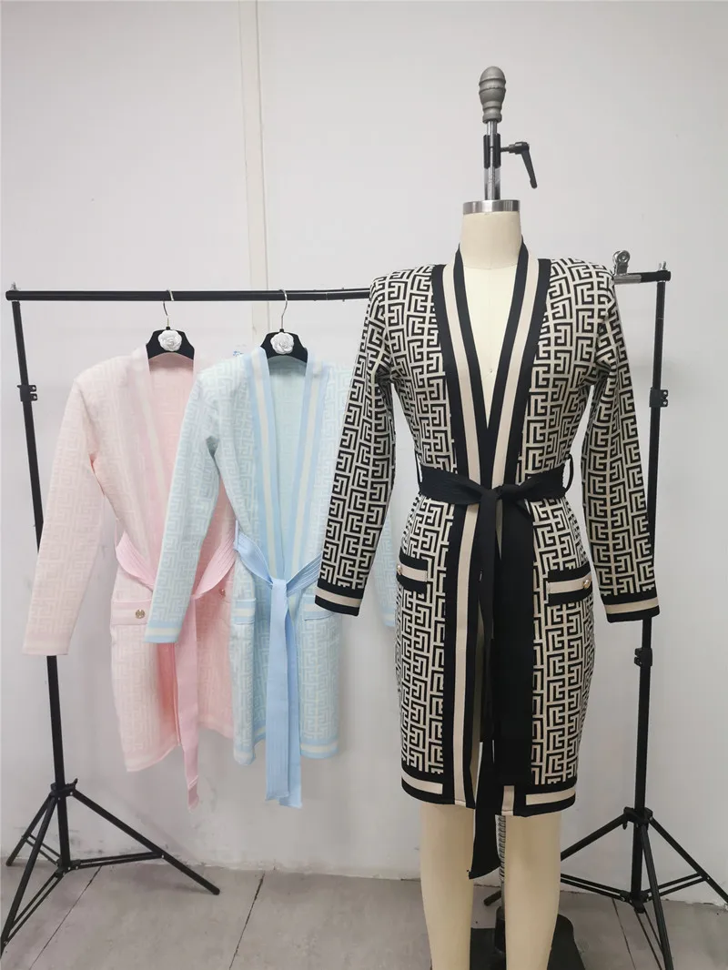 Женское жаккардовое платье на бретельках классическое Бандажное 12 цветов лето