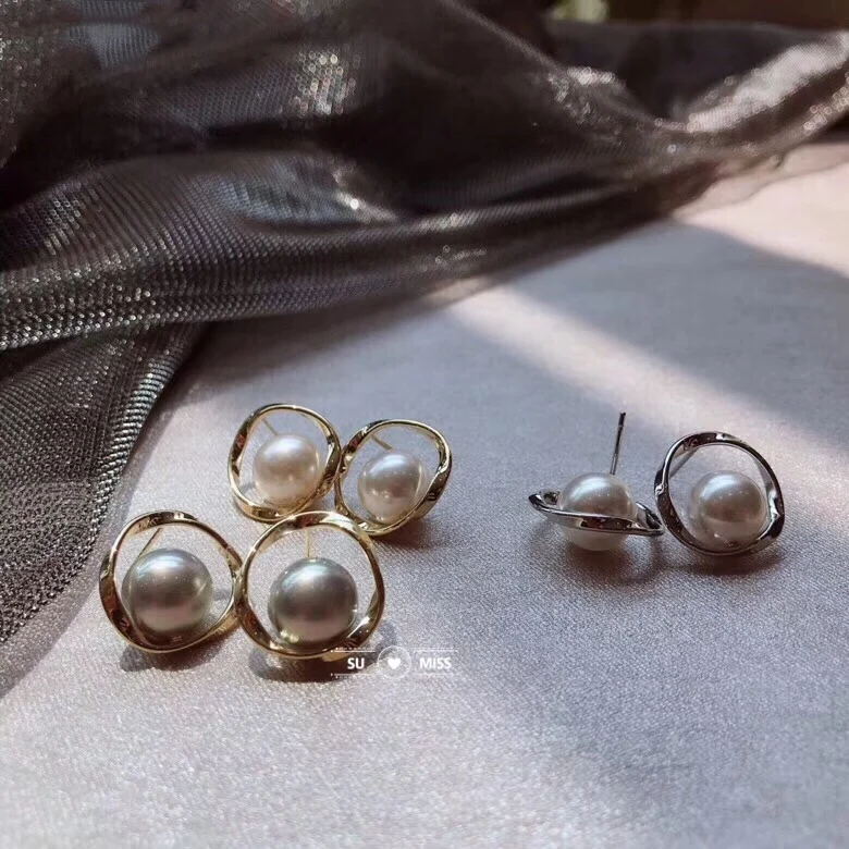 Женские серьги-гвоздики с искусственным жемчугом | Украшения и аксессуары