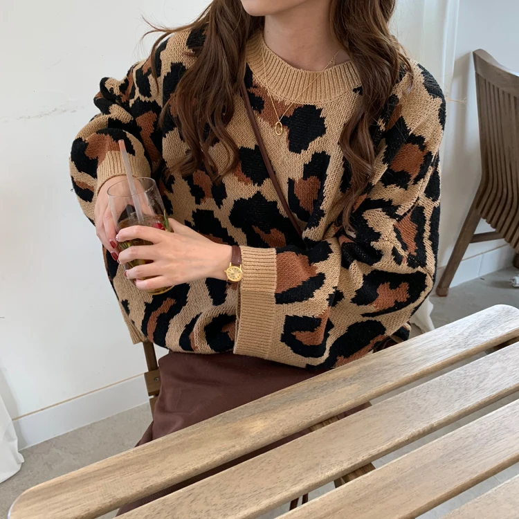 

GRUIICEEN autumn leopard oversized women sweaters knitting round neck sweaters and pulllovers fashion new