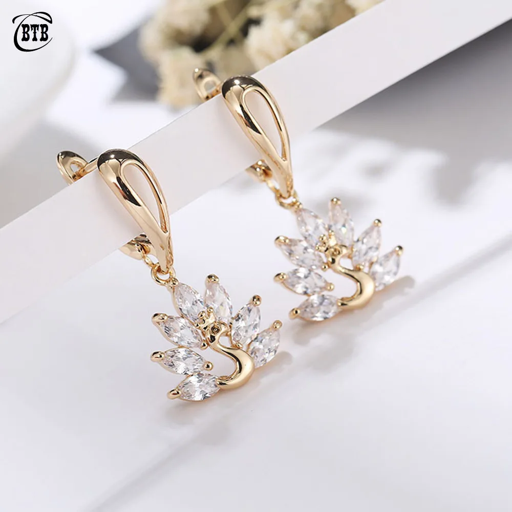 Модные Роскошные круглый кристалл серьги в форме павлина AAA CZ уха бижутерия