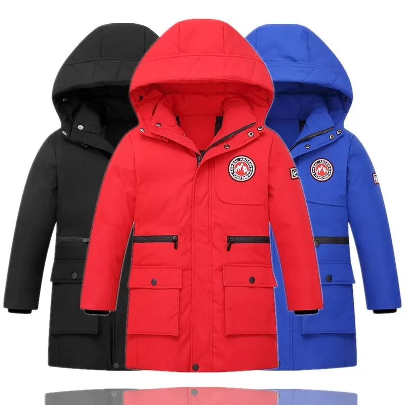 Парка для мальчиков с эмблемой на рукавах LC270