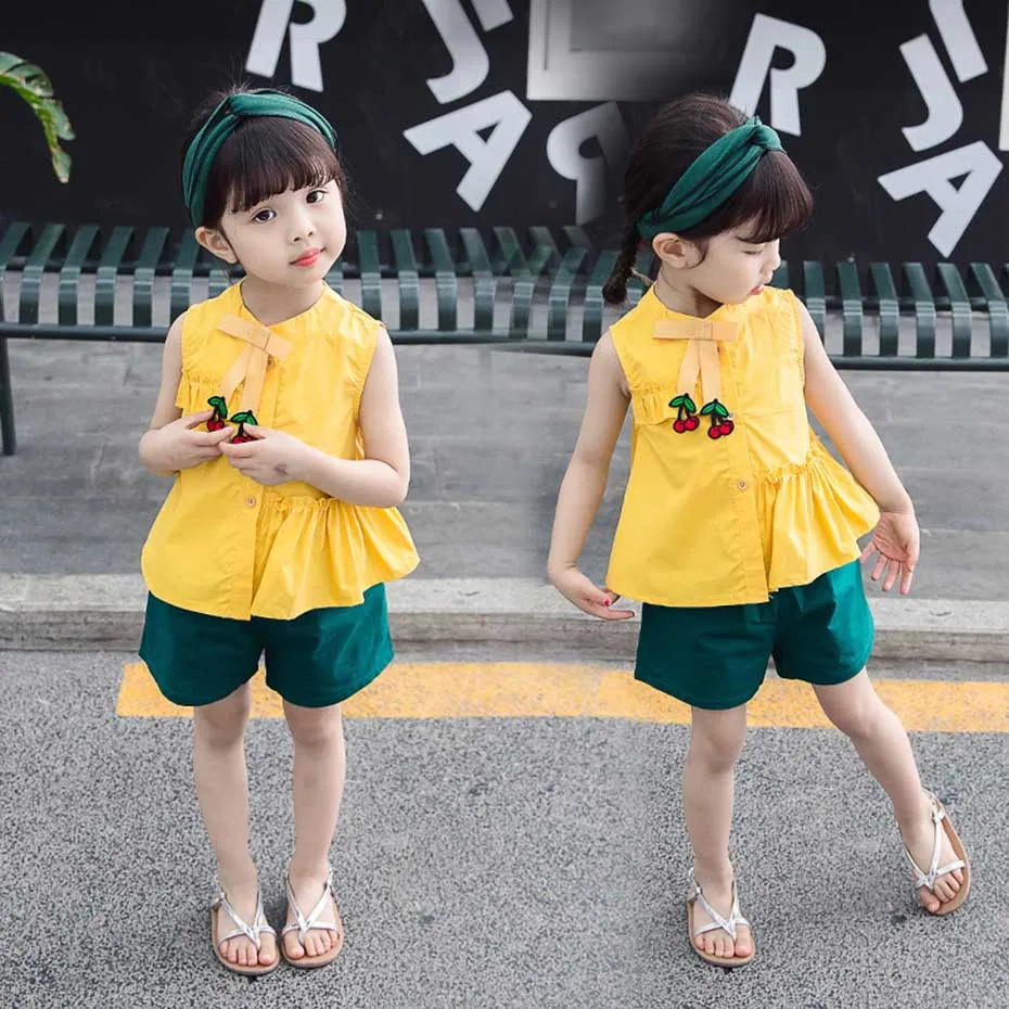 Одежда для маленьких девочек блузка с вишенками + шорты комплект одежды из 2