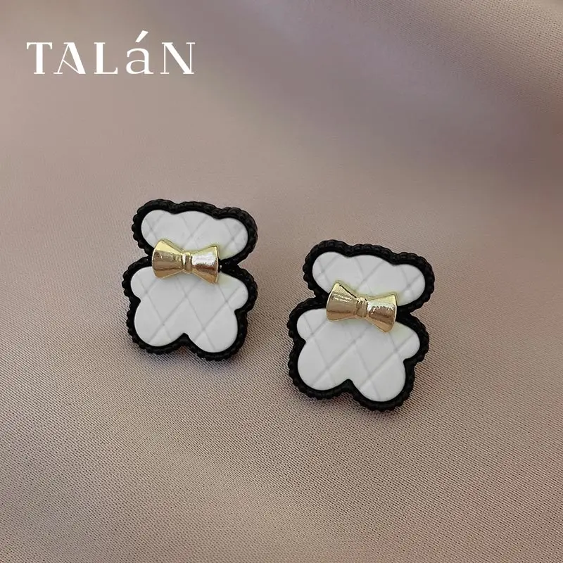 

925 Sterling Silver Needle Bear Bow Diamond Pattern Earrings Women Exquisite Sweet Student Jewelry Girlfriend Gift
