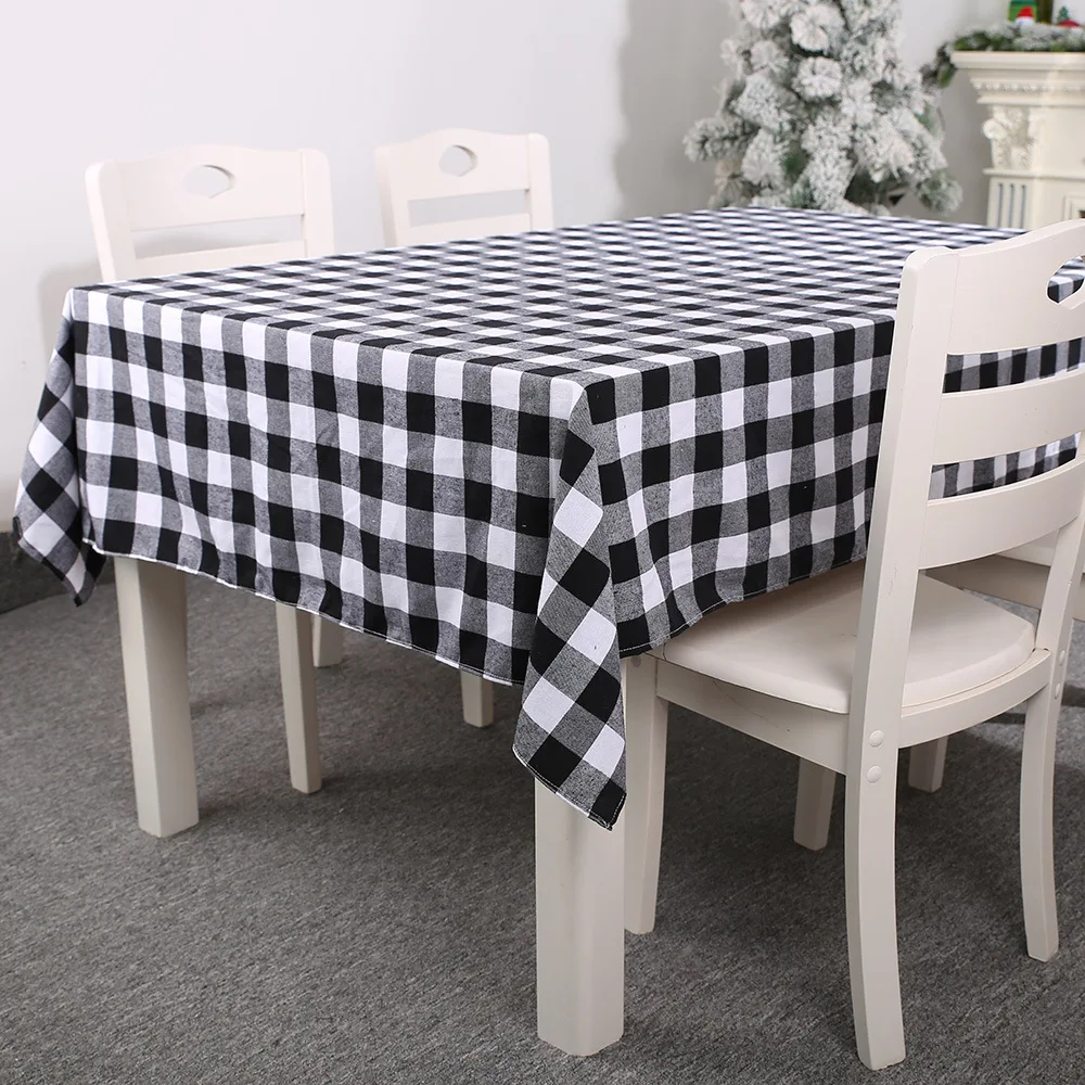 

Christmas decorations, red and black plaid, tablecloth, table mat, table mat