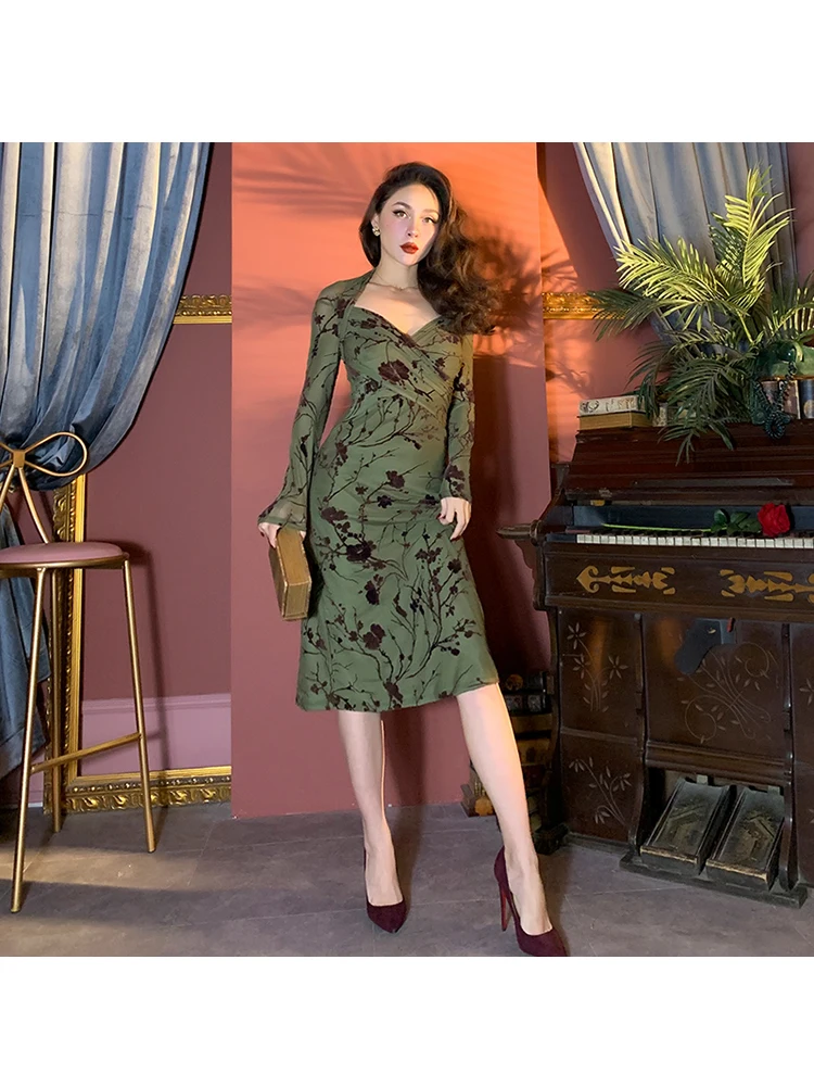 Женское длинное платье до середины икры элегантное винтажное в восточном стиле с