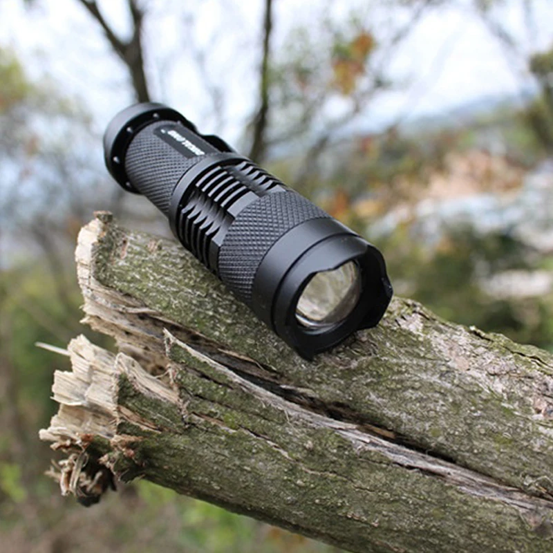 

Mini LED Flashlight Dimmable Retractable Torch Lamp Waterproof Black
