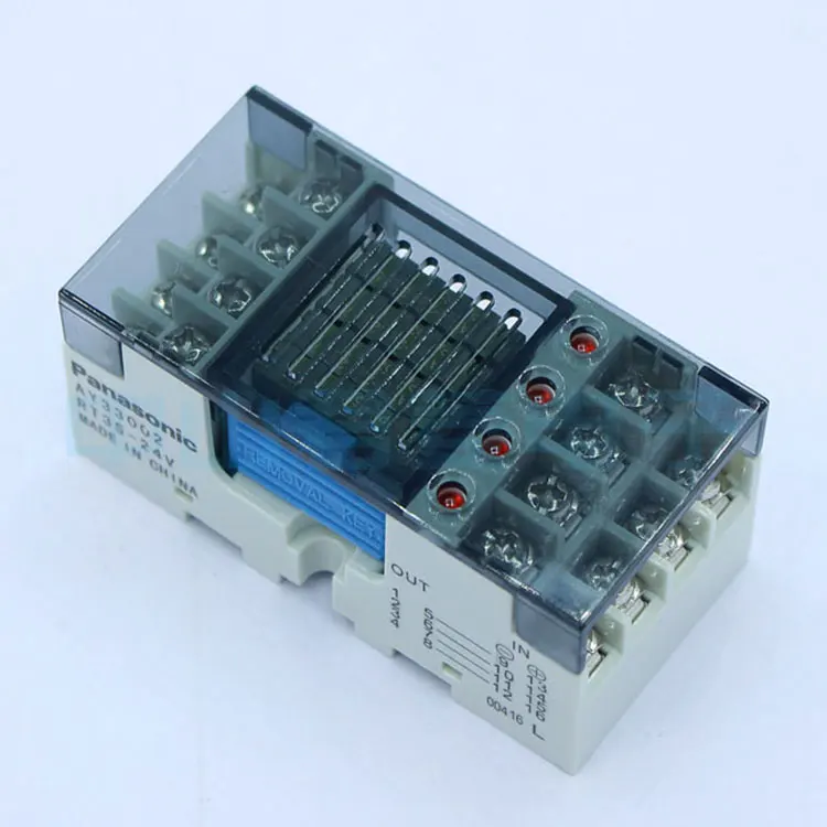 

Original genuine AY33002 RT3S-24V terminal relay combination AY33002 RT3S-24V relay base PA1a