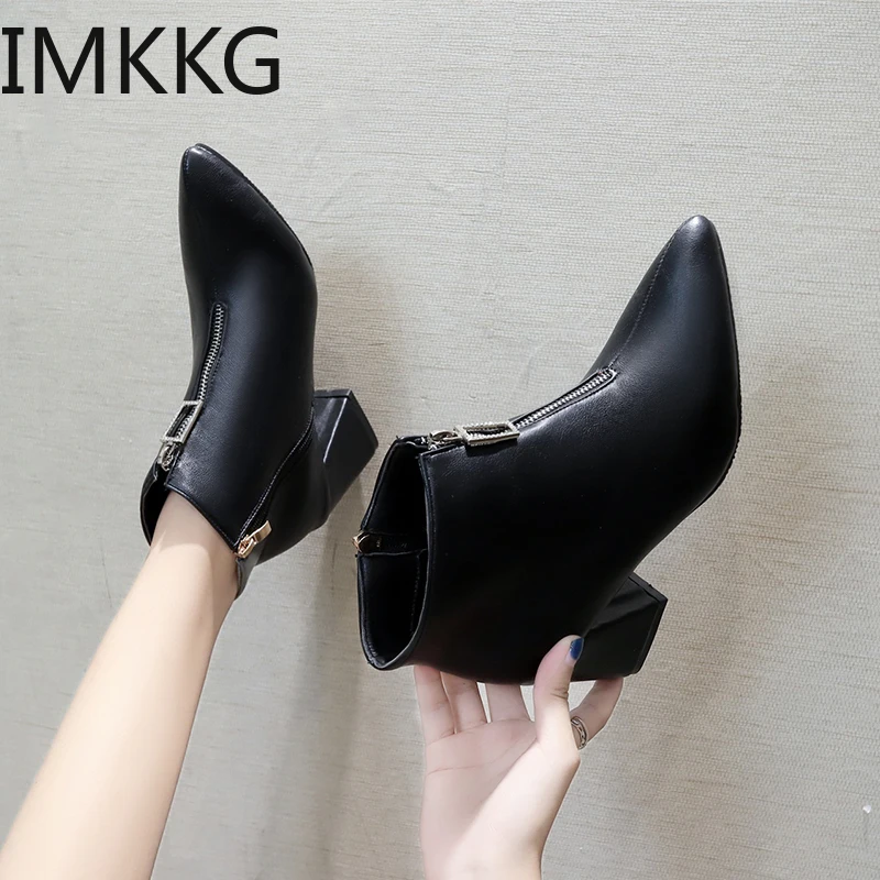 Женские ботинки с острым носком офисные ботильоны на высоком каблуке большой