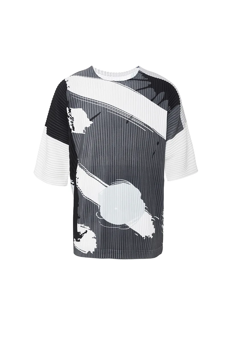 Changpleat New Men Miyak Pleated graphic t shirts Tops Fashion Printed O-neck Short Sleeve Female T-shirt Tide