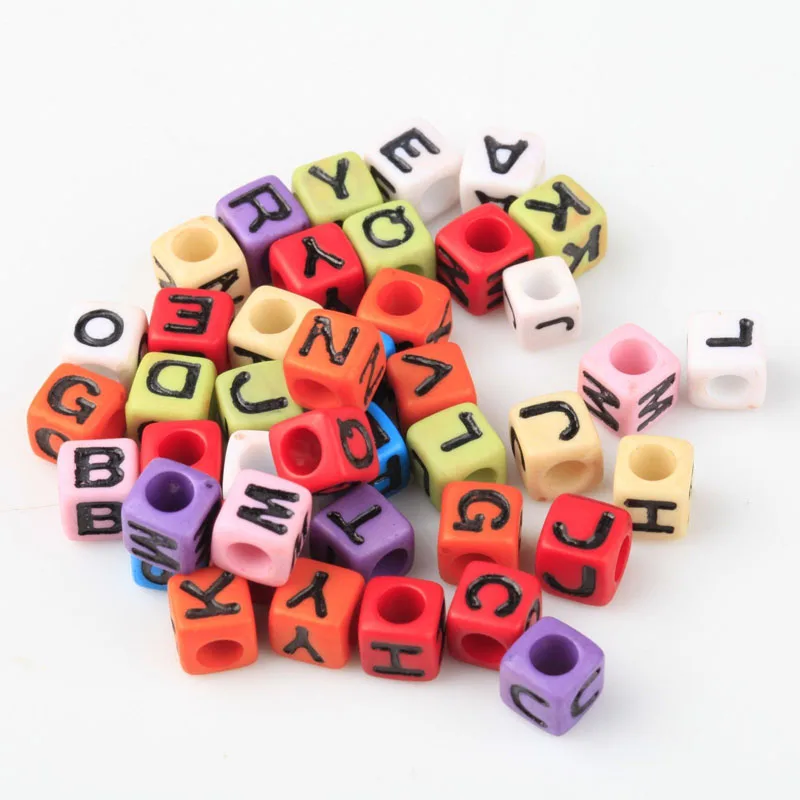 100 шт. разноцветные акриловые бусины кубики с буквами для женщин и детей сделай