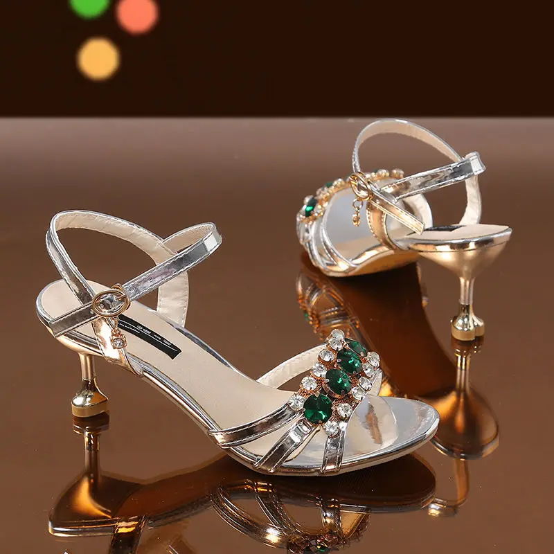

Sandals women's 2021 summer new one line buckle bright leather Rhinestone high heels thin heel middle heel cat heel women's