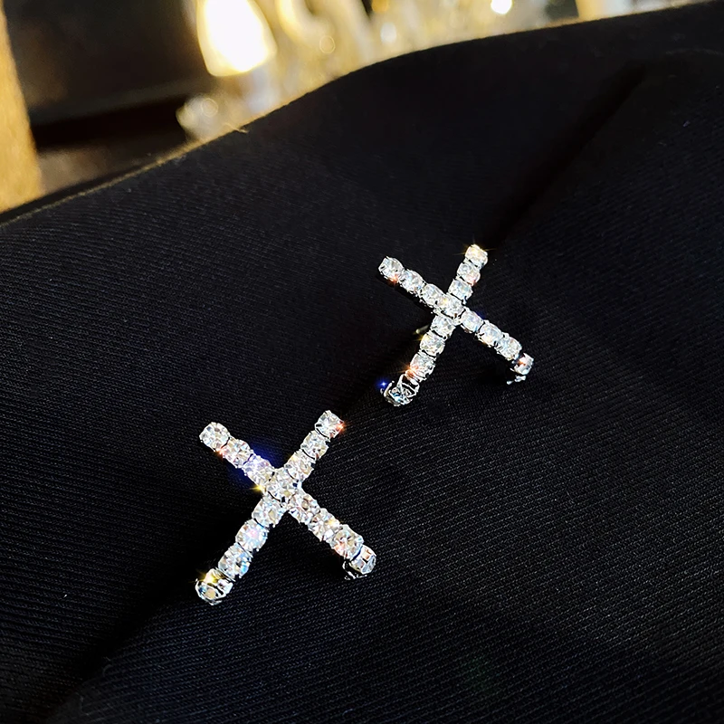 

Arc X Letter Earrings 2020 Trend Women Modeling Earrings Fashion Korean Women's Jewelry Party Light Luxury Simple Stud Earrings