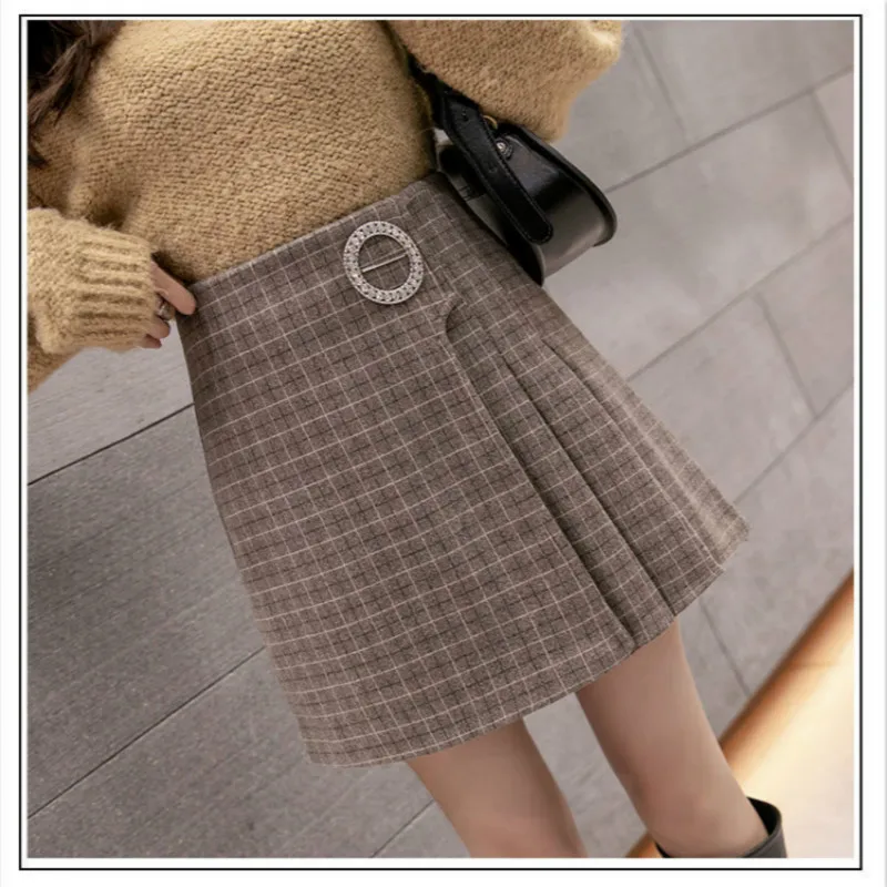 

2021 New Autumn Winter Korean Diamond Button Plaid High Waist Pleated Mini Skirt Women Woolen Skirts Female Casual Skirt Y376