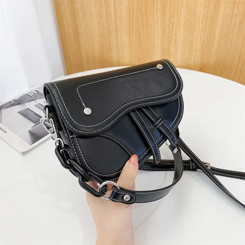 

Luxury Women's Chain Saddle Bag 2020 New Ladies Shoulder Bags Top Quality Pu Leather Handbags Messenger Bags Female Day Clutches