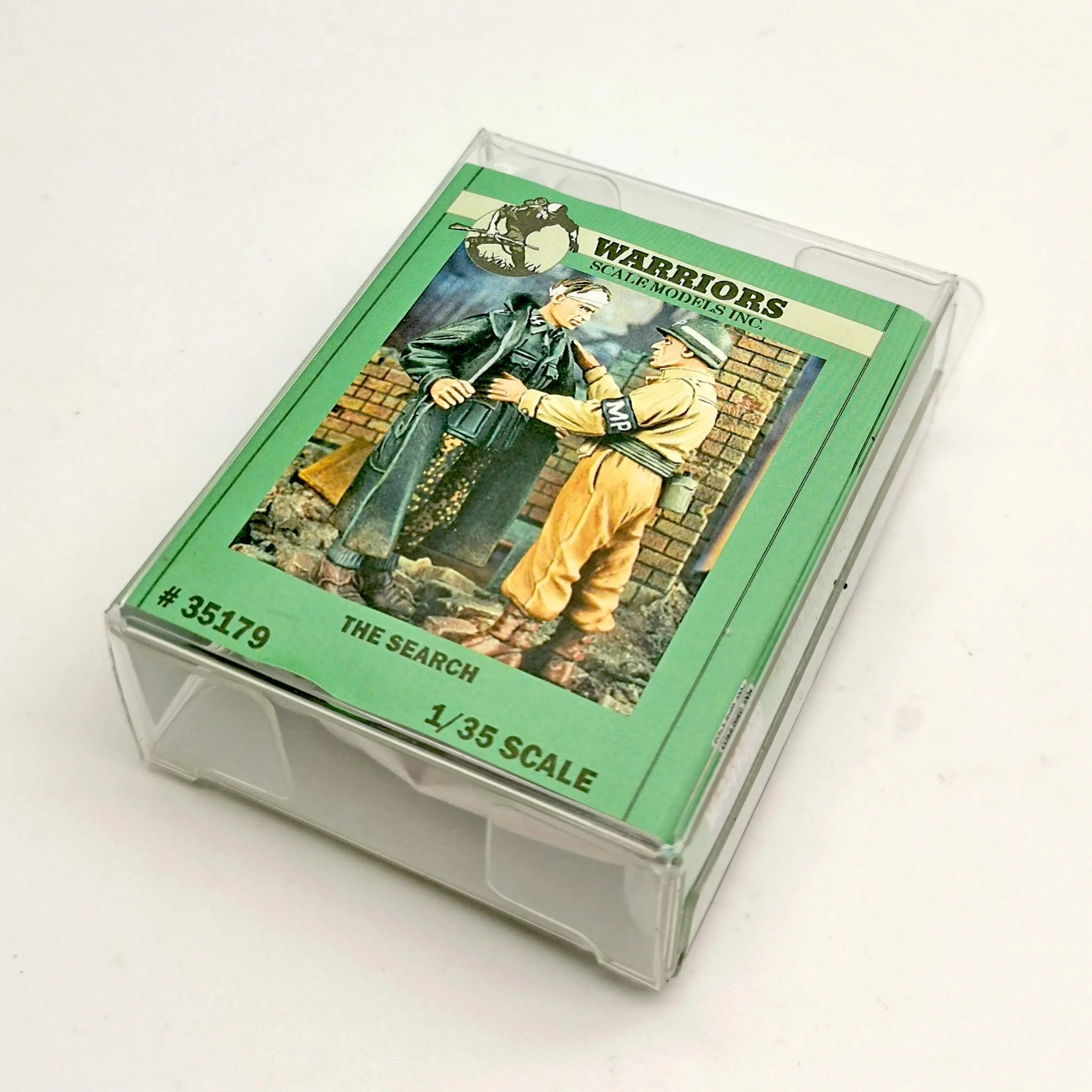 

Warriors 1/35 German Soldier "The Search" Resin Kits (2 Figures/Set) Box Packing