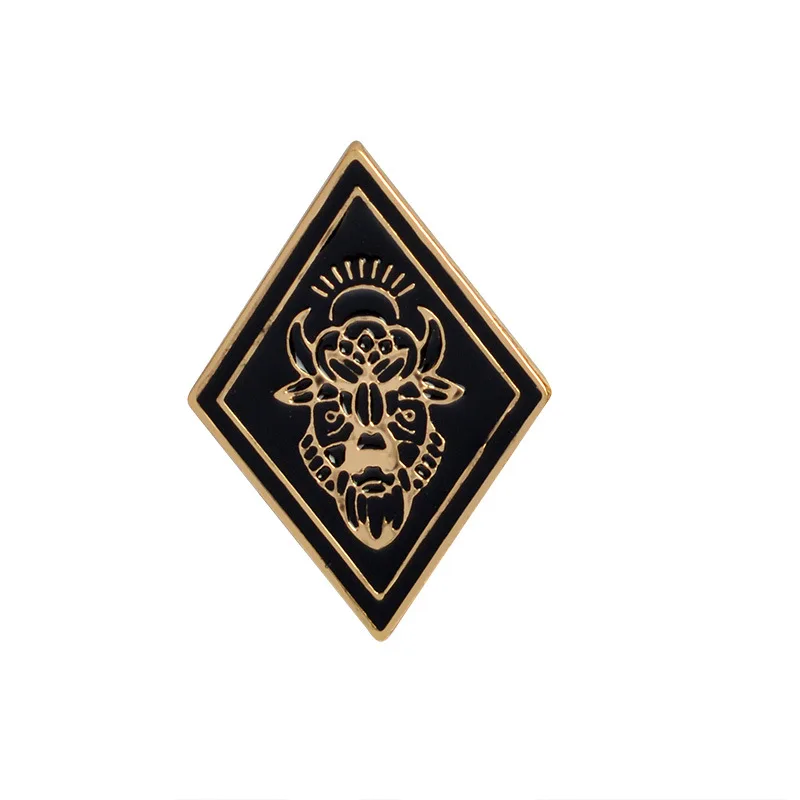 

Matryoshka Loner Club Skeleton Palm Totem Girl Cartoon Lapel Pins Brooch Metal Badge Vintage Classics Jewelry Gifts Collection