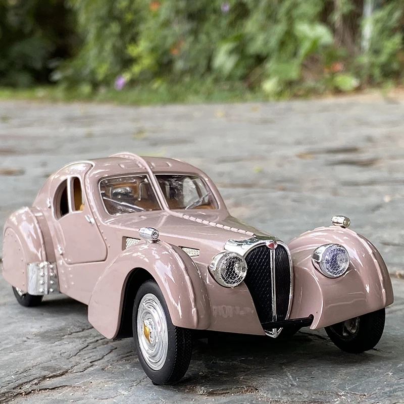 1:28 Bugatti Тип 57SC классических машин брелок для автомобильных ключей Модель литья