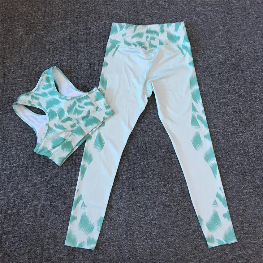 

2021 Fitness Women Sport Suit Female Yoga Set Padded Coconut Leaves Sportswear Sexy Ensemble Gym Wear Running Clothing Tracksuit