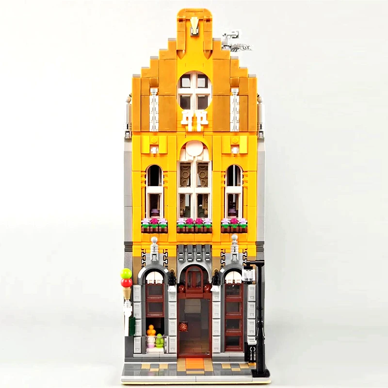 

LR10003, "" MOC Street View, 2605