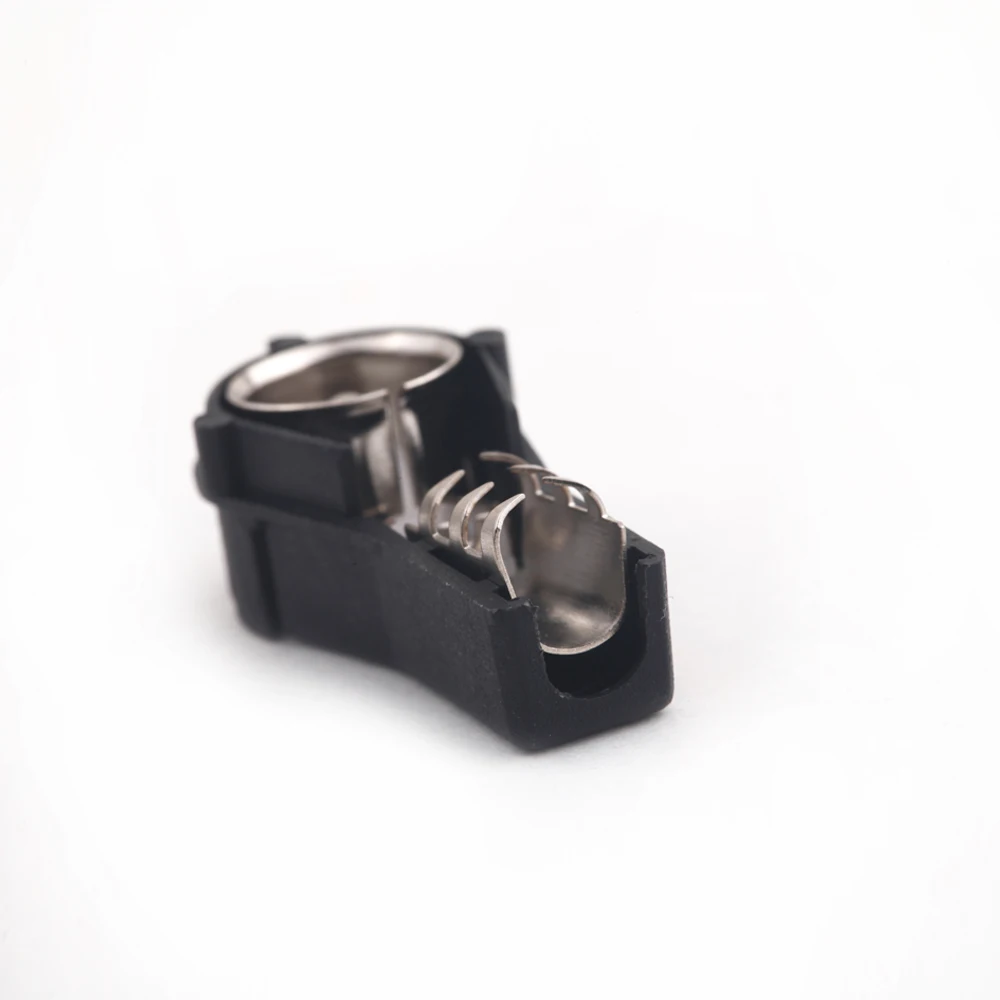 Универсальный автомобильный радиоприемник стереопроигрыватель со штекером ISO