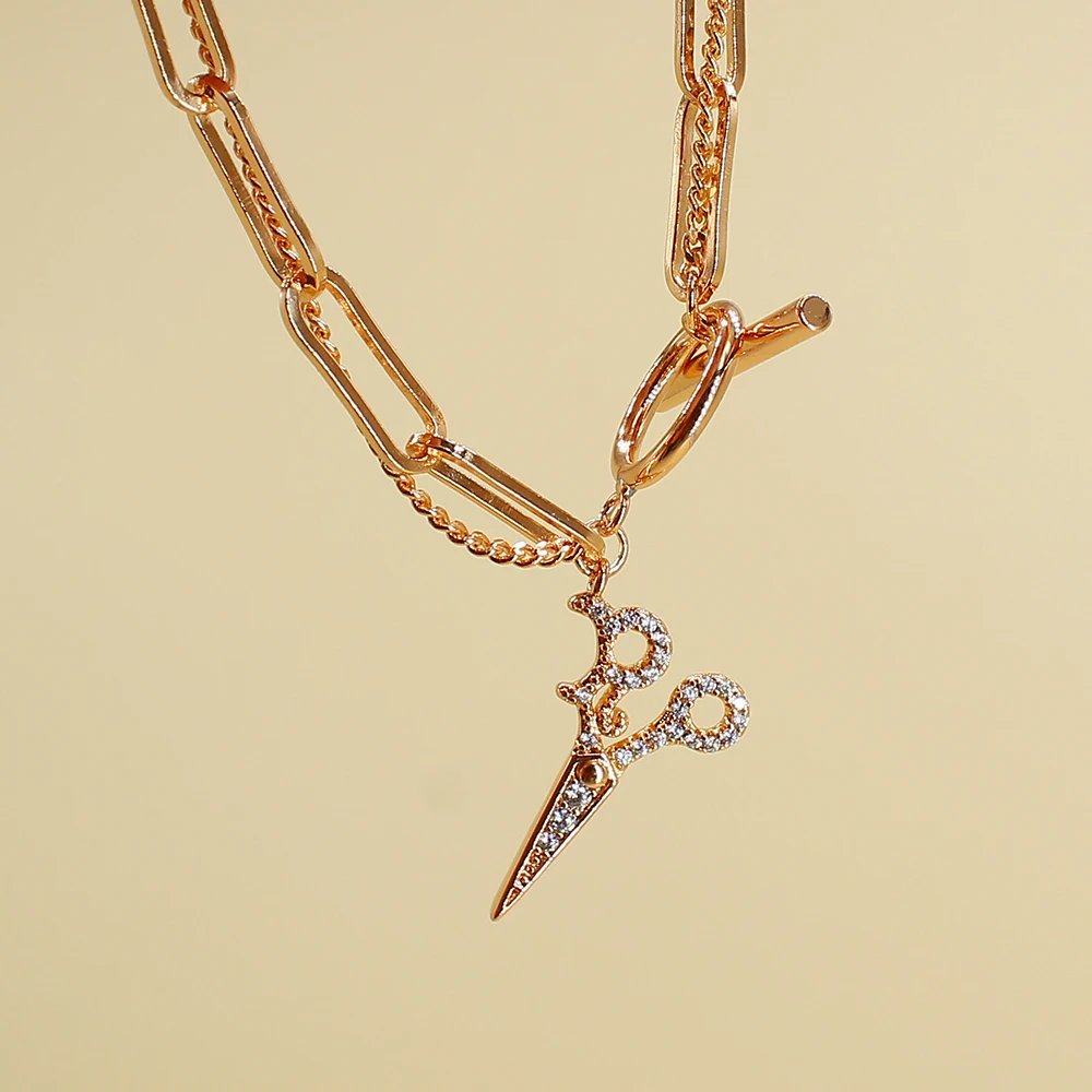 

Creative Personalize Scissors Bracelets For Women and Girls Elegant Lock Chain Bracelet Female Mother Birthday Gift