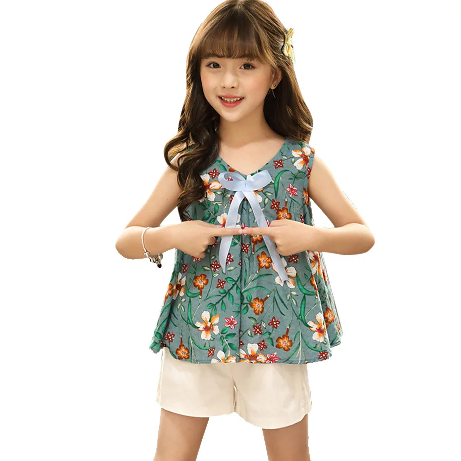 Летняя одежда для девочек жилет с цветочным принтом + однотонные шорты комплект