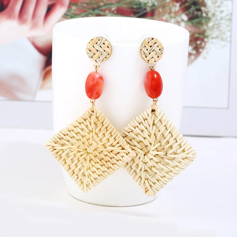 Богемная плетёная ротанговая в форме лампочки серьги для женщин ручной работы