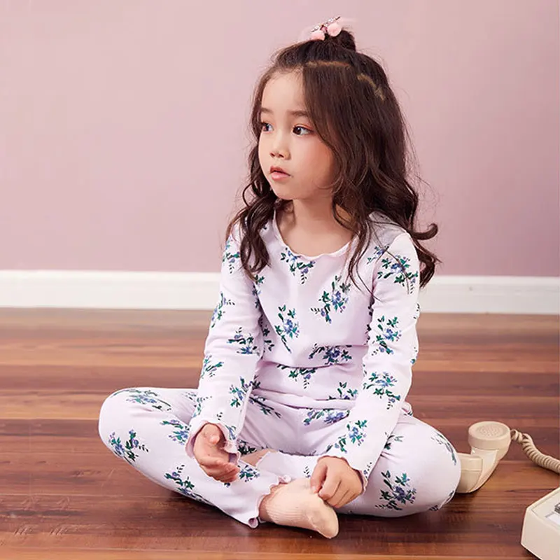 Пижамный костюм для маленьких девочек милые пижамы детские с цветочным принтом
