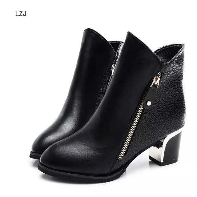 

LZJ 2019 Fashion Autumn Winter Platform Heels Women Ankle Boots Soft Leather Thick Square Heel Platform Boots Ankle Boots