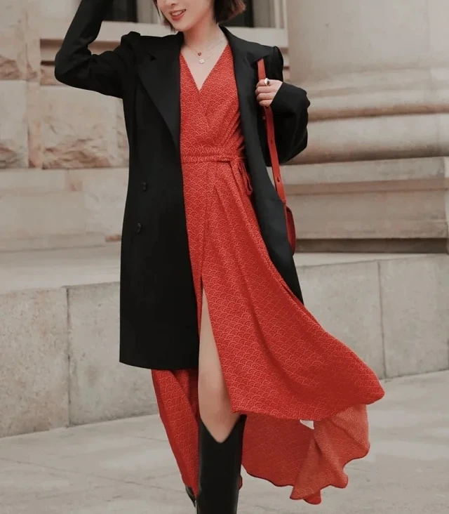 

Women Wrapped V-Neck Knee-Length Dress Red Print Puff Sleeve Ladies Waist Lace-Up Holiday Robe Fashion 2021 New